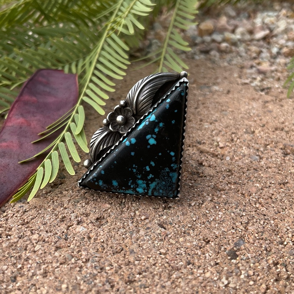 Native American Turquoise Triangle Ring - image 3